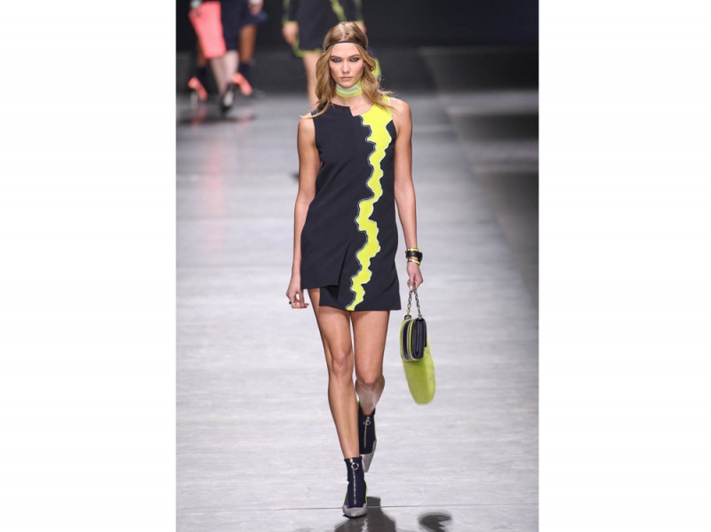 karlie-kloss-versace