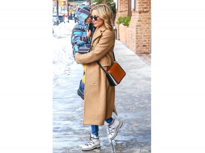 kate hudson stivali da montagna