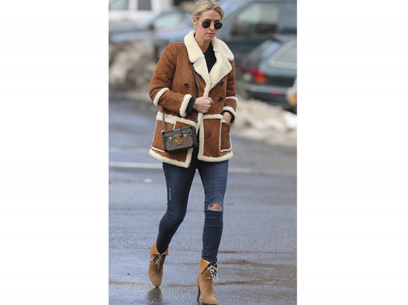 nicky hilton ankle boots stringati
