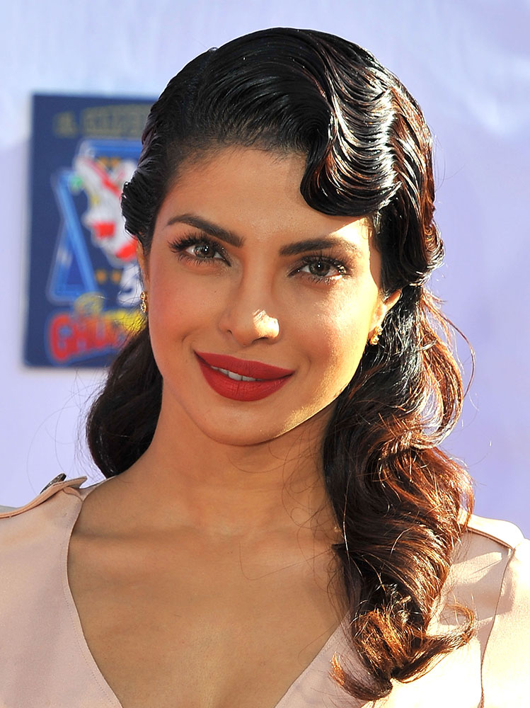 priyanka-chopra-beauty-look-03