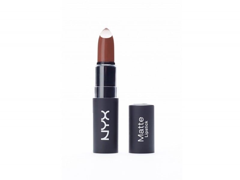 zendaya-make-up-nyx-matte-lipstick-maison