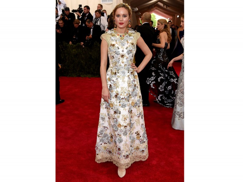 Brie Larson in Dolce e Gabbana met gala 2015