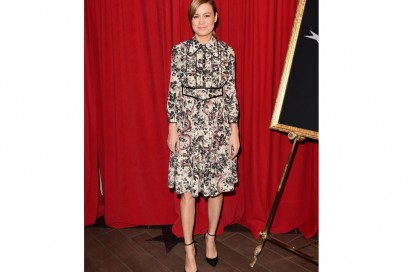 Brie Larson in gucci e jimmy choo