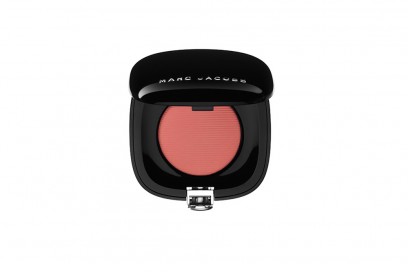 Colore-deciso-anche-per-Marc-Jacobs-Beauty-Shameless-Bold-Blush-in-204-Obsessed-Pink