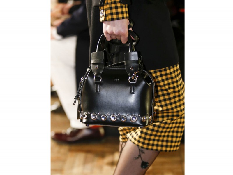 N-21_clp_W_F16_MI_022