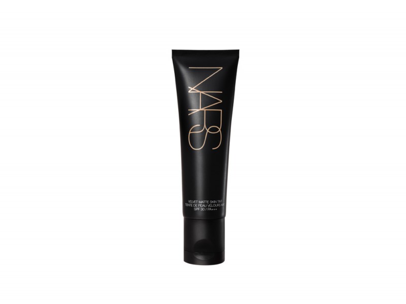 Nars-Velvet-Matte-Skin-Tint