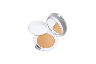 avene-couvrance-creme-de-teint-compact-confort-peau-claire