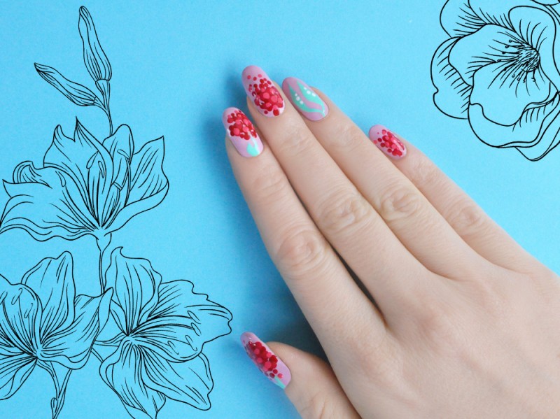 blooming-red-nail-art