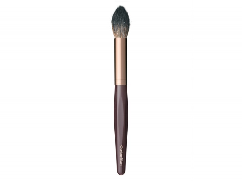 charlotte-tilbury-powder-sculpt-brush