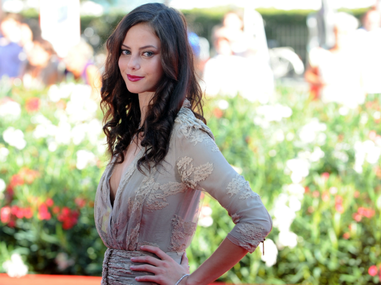 cover-kaya-scodelario-beauty-look-mobile