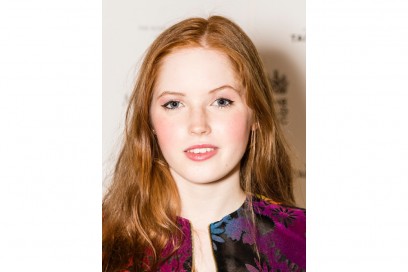 ellie-bamber-beauty-look-2