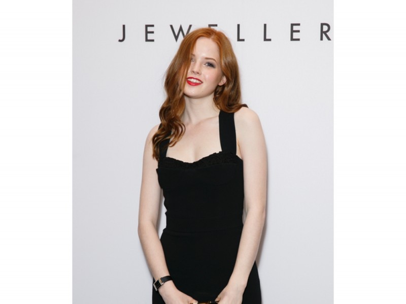 ellie-bamber-beauty-look-4