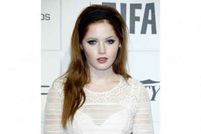 ellie-bamber-beauty-look-7