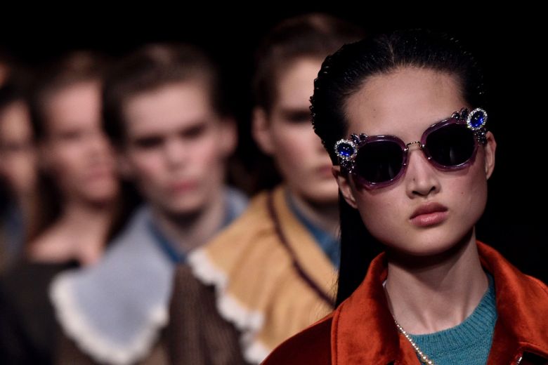 Miu Miu Autunno-Inverno 2016/17: la sfilata in 10 dettagli