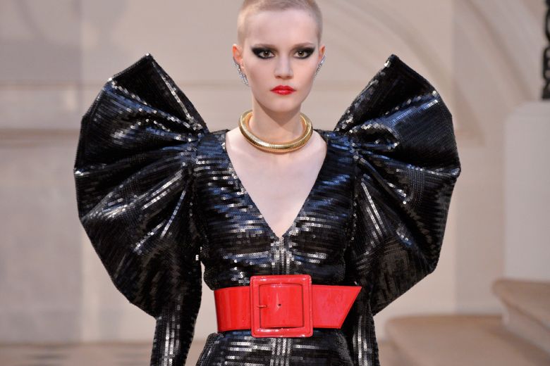 Saint Laurent Autunno-Inverno 2016/17: i look più strani