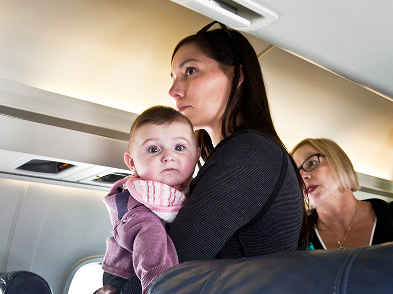 mamma bebe aereo