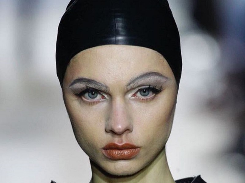 pfw-fw-2016-beauty-look-junya-watanabe