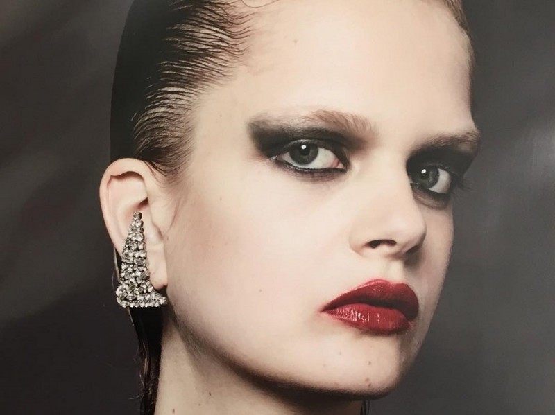 pfw-fw-2016-beauty-look-saint-laurent