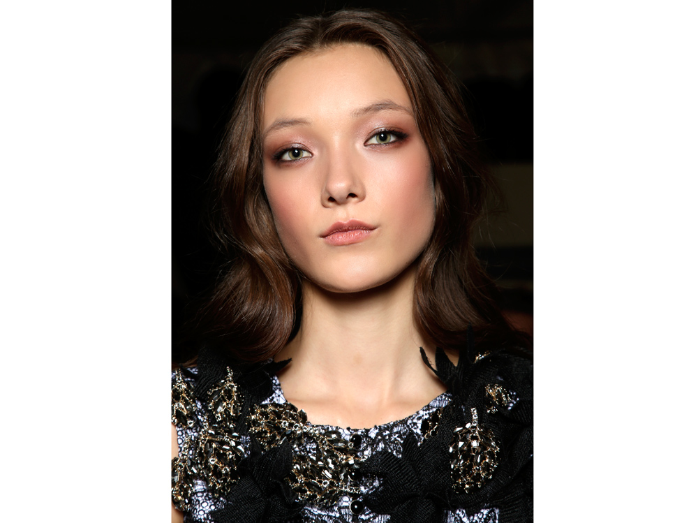 trucco-labbra-rossetti-lipgloss-nude-primavera-2016-Ermanno-Scervino-SS-16