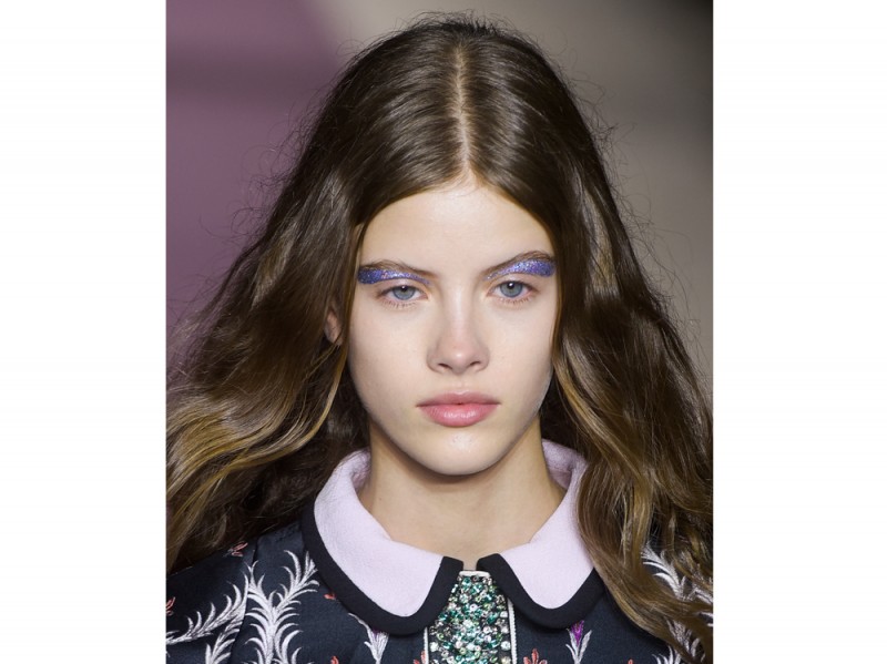 trucco-occhi-glitter-primavera-estate-2016-Giambattista-Valli_bty_W_S16_PA_023_2240784