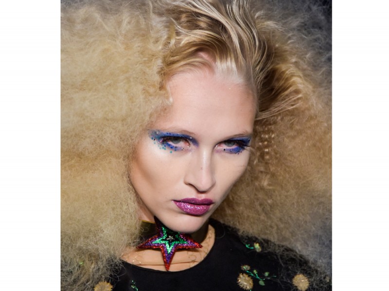 trucco-occhi-glitter-primavera-estate-2016-Manish-Arora_bty_W_S16_PA_003_2241232