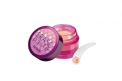 correttore benefit erase paste