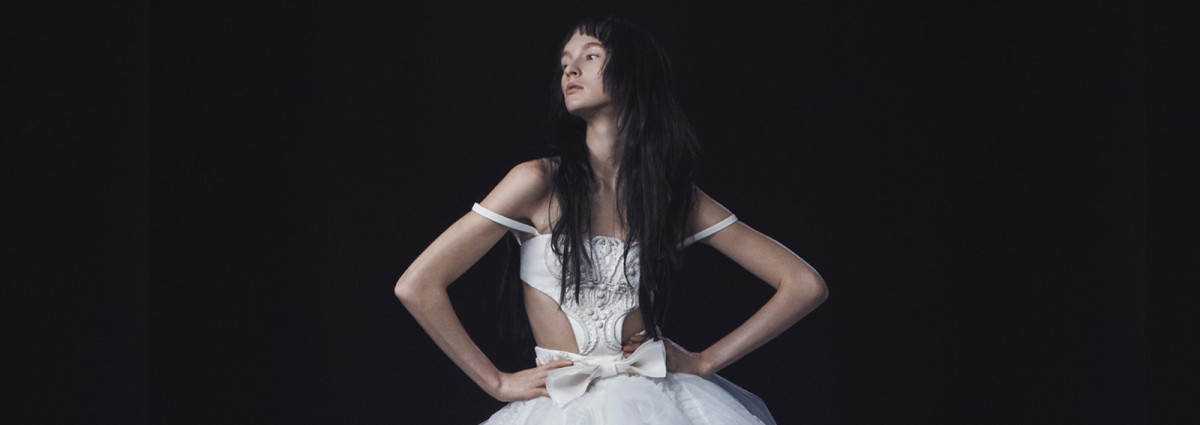 COVER-vera-wang-Ai-2016-DESKTOP