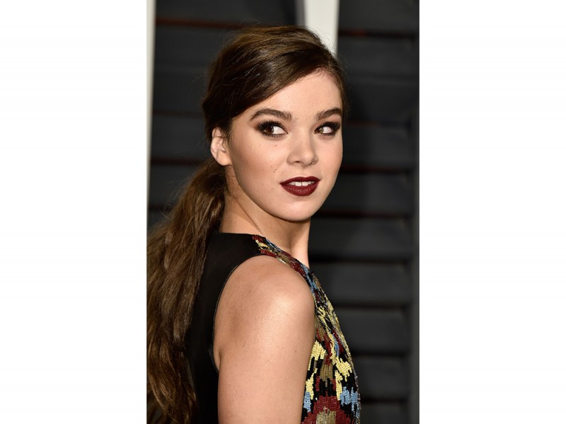 Hailee Steinfeld Beauty Look 4