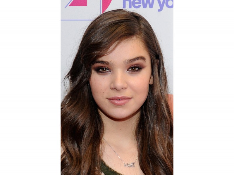 Hailee Steinfeld Beauty Look 12