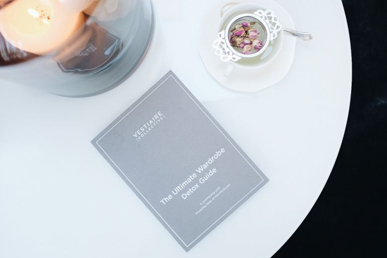 Vestiaire Collective lancia la guida per il guardaroba perfetto