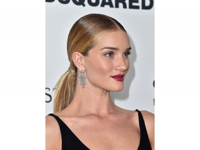 capelli-coda-di-cavallo-Rosie-Huntington-Whiteley