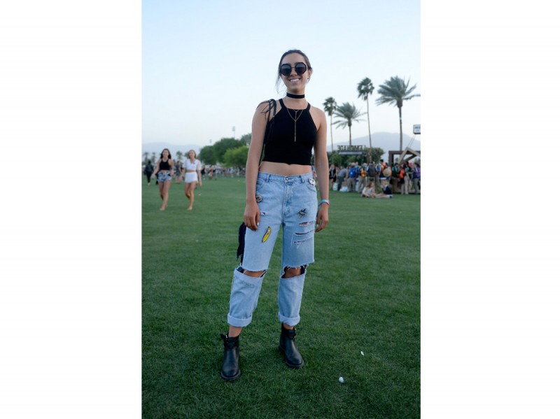 coachella-jeans-patches