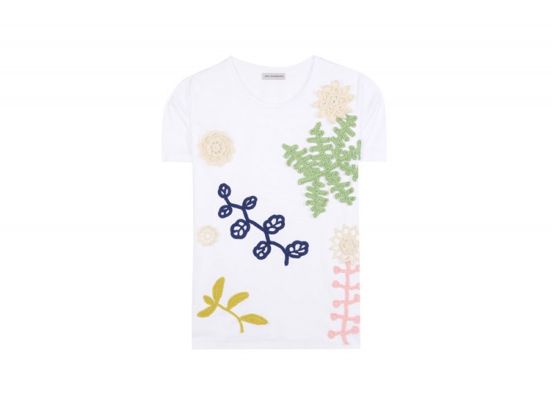 vika-gazinskaya-tshirt-crochet