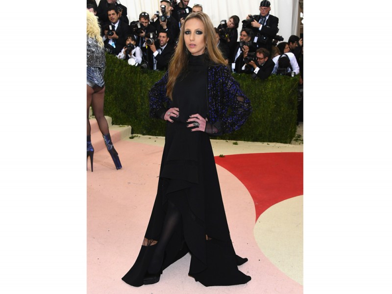 allegra-versace-beck-met-gala