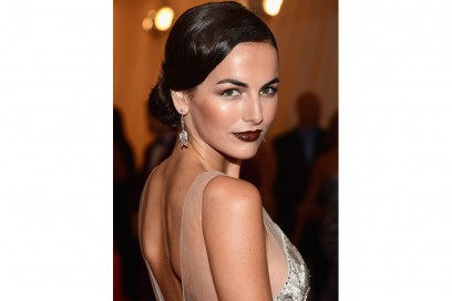 camilla-belle-capelli-chignon