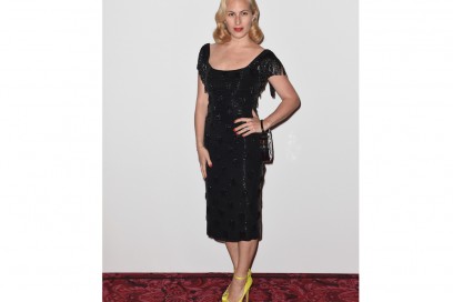 charlotte olympia abito nero scarpe gialle GettyImages