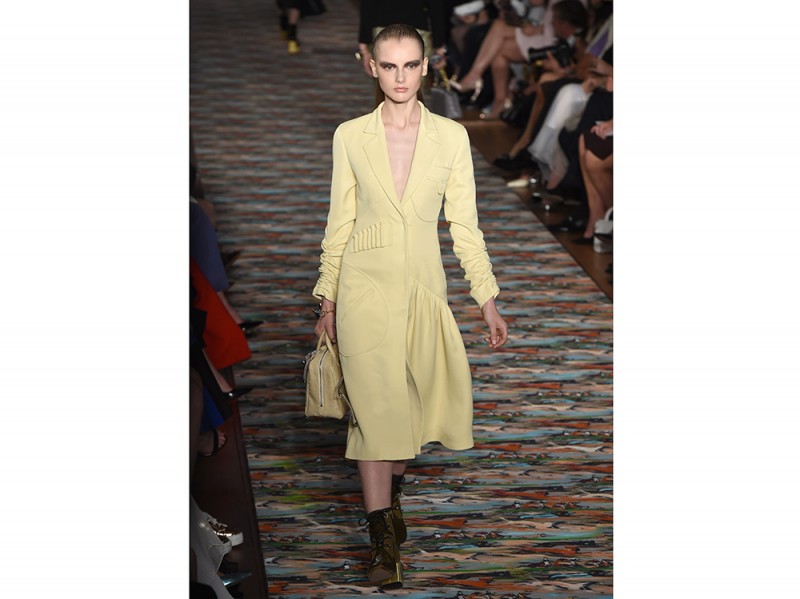 dior-cruise-17-coat-giallo-getty