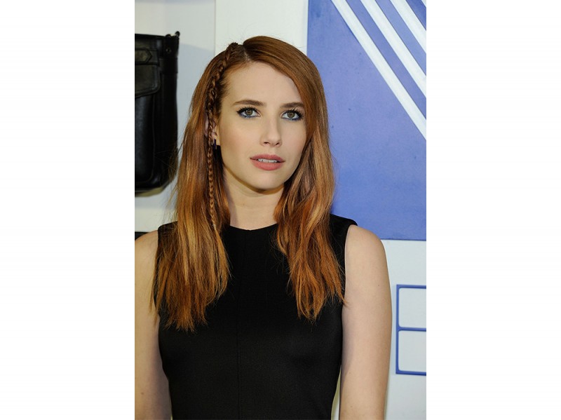 emma roberts capelli 2016 treccina