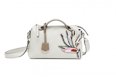 fendi-by-the-way-bauletto-piccolo-in-pelle-bianca-con-intarsi