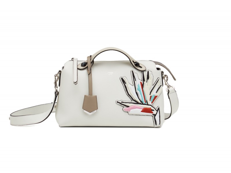 fendi-by-the-way-bauletto-piccolo-in-pelle-bianca-con-intarsi