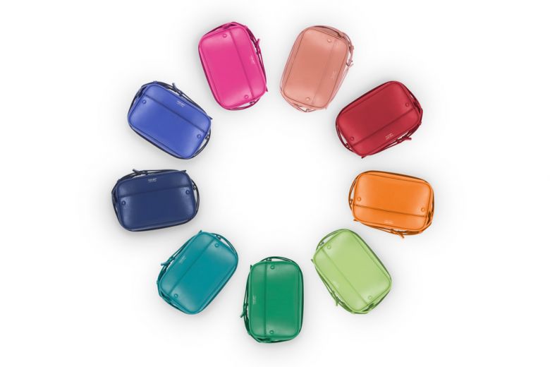 Le mini borse di Giorgio Armani per l’estate