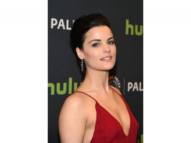 jaimie-alexander-beauty-look-3