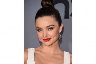 miranda-kerr-capelli-chignon