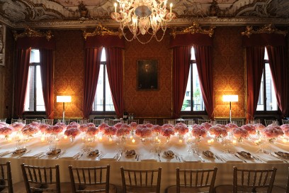 mytheresa-Table-Setting-at-the-Red-Dining-Room