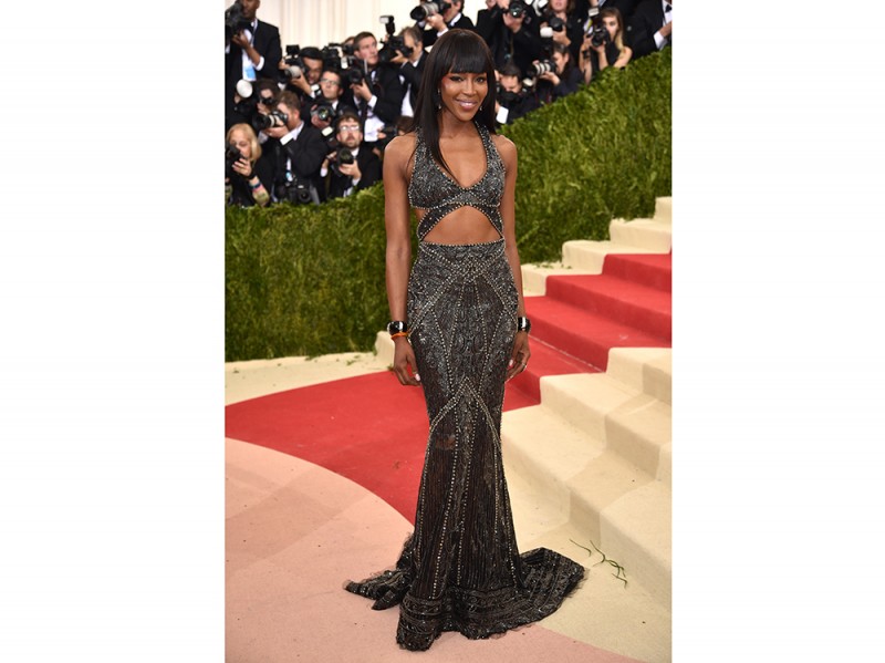 naomi-campbell-in-roberto-cavalli-met-gala-2016