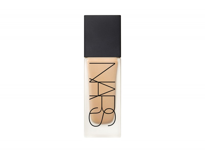 nars-all-day-luminous-weightless-foundation