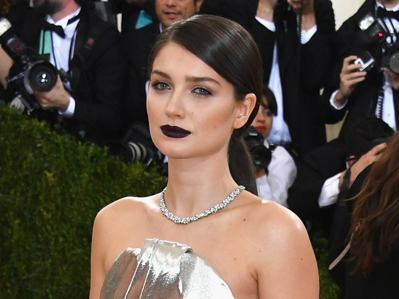 rossetti-scuri-met-gala-2016-Eve-Hewson