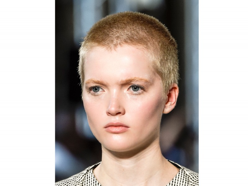 tagli-capelli-corti-estate-2016-Iris-Van-Herpen_bty_W_S16_PA_001_2240950