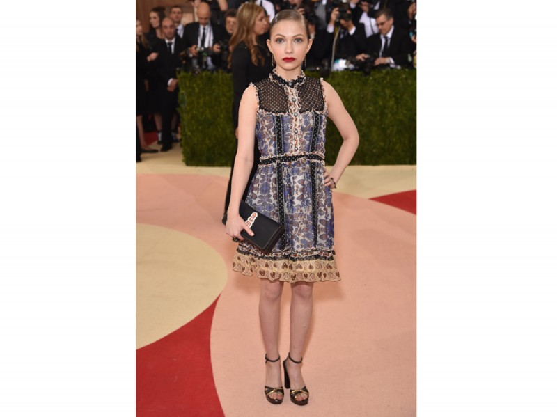 tavi-gevinson-coach