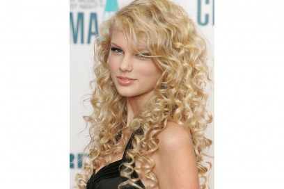 taylor-swift-evoluzione-beauty-01